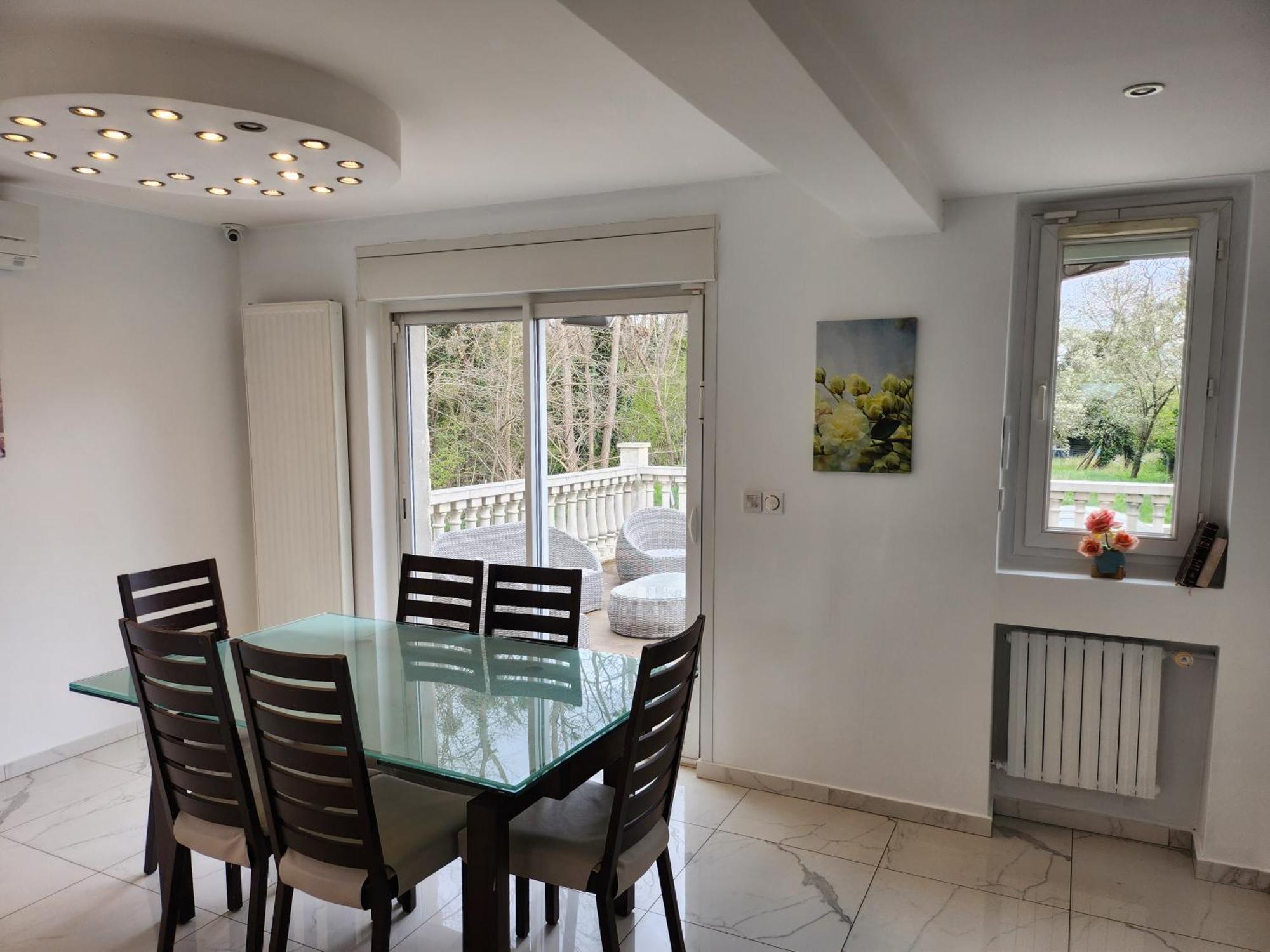 Villa Massenet Sarcelles Exterior foto
